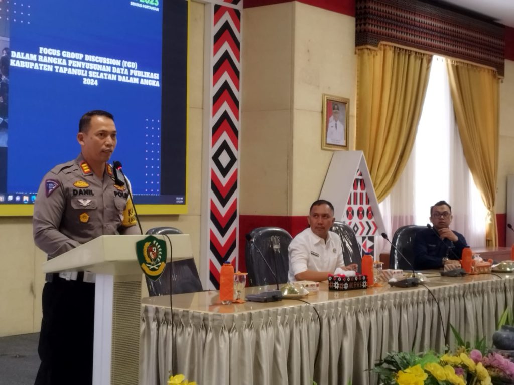 Di Pemkab Tapsel, Kasat Lantas Beri Arahan Tertib Berlalu Lintas