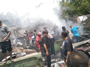 Kompor Minyak Picu Kebakaran Dua Rumah di Tapsel, Kerugian Rp375 Juta