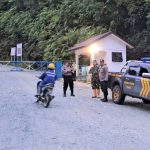 Kapolsek Batang Toru, Iptu RN Tarigan, monitoring ke areal kerja PT SAE pada proyek pembangunan PLTA Batang Toru usai aksi mogok kerja Karyawan
