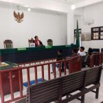 Suasana sidang tipiring 4 terdakwa kasus pencurian brondolan sawit di Kabupaten Padang Lawas Utara