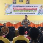 Kapolres Tapsel, AKBP Yasir Ahmadi, saat temu ramah bersama masyarakat dan Forkopimcam di Aula Kantor Camat Ujung Batu