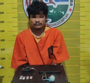 Polisi Cegat Pria Naik Motor, Rupanya Bawa 4 Paket Sabu