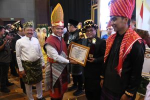 Pemko Padangsidimpuan Terima Penghargaan dari Pj Gubernur Sumut 