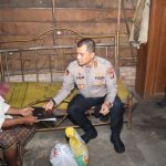 Warga Pra Sejahtera tampak begitu terharu, lantaran Kapolres Tapsel, AKBP Yasir Ahmadi, memberi tali asih sekaligus sembako dalam program Ramadan Berkah Polres Tapsel