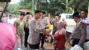 Bukti Kecintaan AKBP Yasir ke Kampung Halaman Ditunjukkan dengan Ramadan Berkah di Tapsel