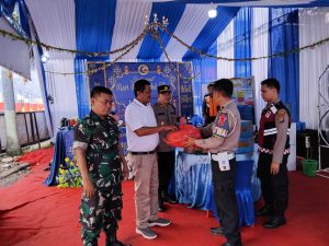 Pemko dan Polres Padangsidimpuan Salurkan Bingkisan Pos Pam Lebaran