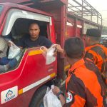 Beginilah suasana hangat penuh sukacita, saat jajaran MPC PP Tapsel menggelar Bakti Sosial berbagi takjil di detik-detik terakhir Ramadan 1445 Hijriah ke pengguna Jalan