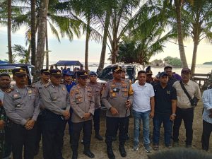 Kapolres Madina Soroti Potensi Wisata Pantai Batu Ruso Indah Tabuyung