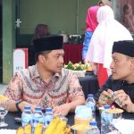 Kapolres Padangsidimpuan, AKBP Dudung Setyawan (kanan) dan Kapolres Tapanuli Selatan, AKBP Yasir Ahmadi (kiri), begitu erat terlihat saat gelaran Halal Bihalal Lebaran 'Idul Fitri 1445 Hijriah yang digelar Kodim 0212/TS