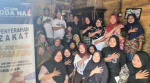 Jon Sujani Pasaribu, Tokoh Poda Na Lima Padangsidimpuan Salurkan Zakat Harta