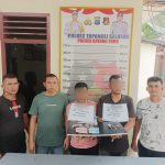 Kanit Reskrim Polsek Batang Toru, Ipda Ery J Situmorang, bersama Tim, usai mengamankan pembeli sabu beserta pengedarnya lengkap dengan barang bukti
