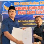 Pengusaha muda yang aktif di HIPMI sejak 2012 asal Kecamatan Batang Onang, M Iqbal Harahap, dan rombongan, saat mendaftar ke Partai Nasdem sebagai Bacakada Paluta periode 2024-2029