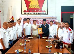 Disambut Bak Keluarga, Jon Sujani Mendaftar Bacakada ke Gerindra