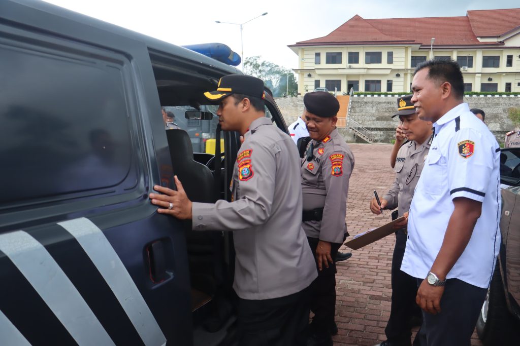 Tingkatkan Pelayanan ke Masyarakat, Kapolres Tapsel Cek Ranmor Dinas