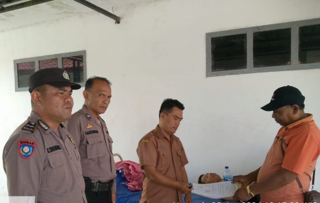 Polri Penolong, Polsek Sipirok Antar Pria Terlantar di RS ke Keluarga