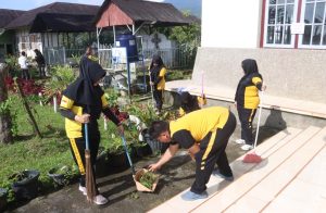 Sambut HUT Bhayangkara ke-78, Polres Tapsel Baksos di Rumah Ibadah