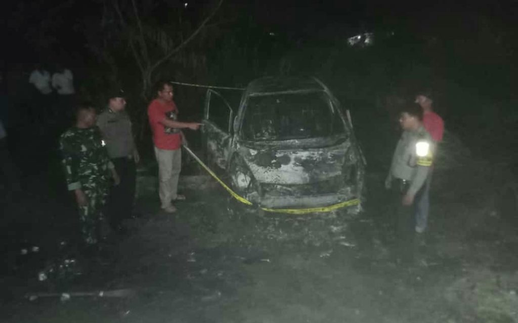 Polsek Padang Bolak Upayakan Lerai Aksi Kelompok Bakar Mobil Warga