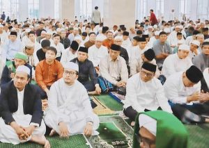 Dr H Letnan Bersama Unsur Forkopimda Shalat Idul Adha di Masjid Agung Al- Abror