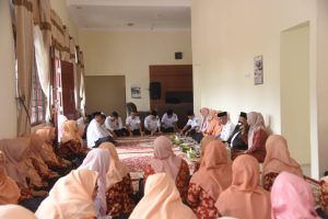 Penasihat DWP, Ny Rosalina Doakan Calon Jemaah Haji Tapsel