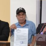 Ketua DPRD Tapsel, Abdul Basith Dalimunthe (paling kiri), Mara Uten Tanjung (tengah), dan Anggota Komisi A DPRD Tapsel, Edison Rambe (paling kanan)
