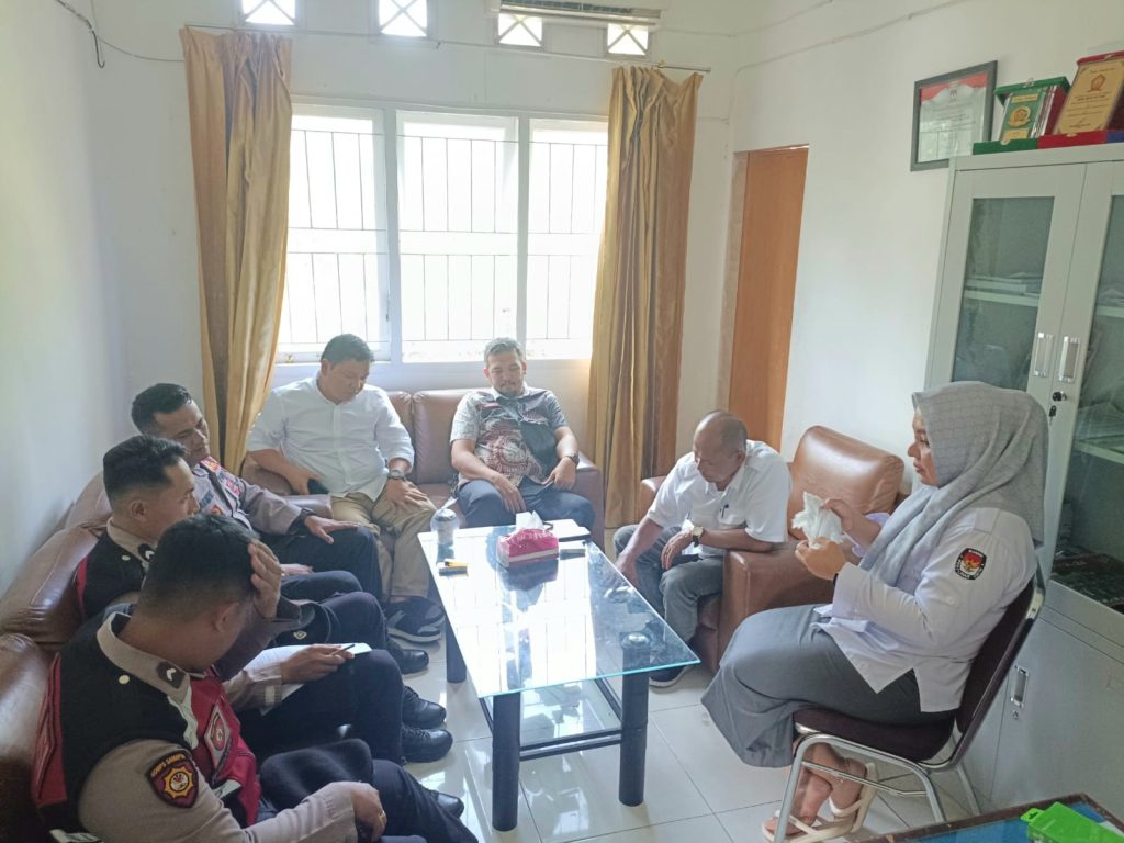 Polres Tapsel Gelar Patroli Antisipasi Guantibmas Jelang Pilkada Serentak