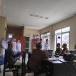 Bhabinkamtibmas Polsek Batang Toru, Aiptu Sayaman Siregar, tatap muka dengan Guru dan murid yang akan jadi perwakilan Paskibra tingkat Kecamatan