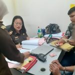 Penyidik Sat Resnarkoba Polres Tapsel melimpahkan tersangka kasus kepemilikan sabu ke JPU Kejari Paluta
