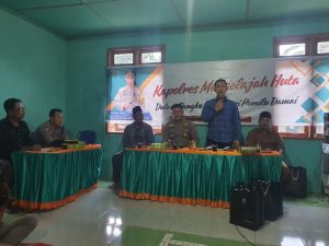 Lewat Kapolres Jelajah Huta, Kasat Reskrim Polres Tapsel dan Kapolsek SDH Kompak Cooling System