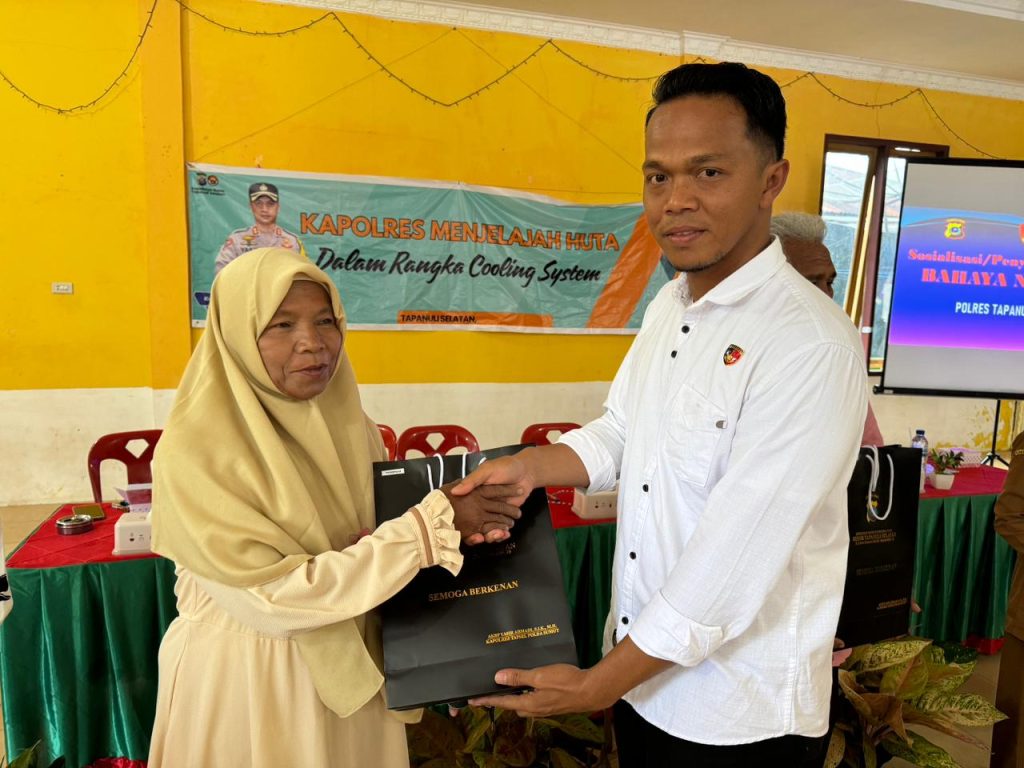 Kapolres Tapsel Jelajah Huta, Kanit Tipikor Himbau Kades Gunakan Anggaran Tepat Sasaran