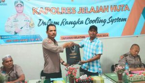 Kapolres Tapsel Jelajah Huta, Ciptakan Kedamaian Demokrasi Jelang Pilkada