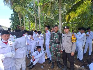 Polsek Batang Toru Gladi Kotor Upacara Kenaikan Bendera Indonesia