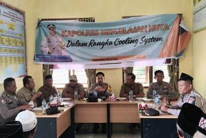 Kapolres Tapsel Jelajah Huta, Waka Polres Ingatkan Massifnya Informasi Hoaks di Tahun Politik