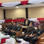 Kabag Ren, Kompol Rudi Siregar, dan unsur Forkopimda lainnya, saat mendengarkan pidato kenegaraan dalam rangka HUT Kemerdekaan RI ke-79 di Ruang rapat paripurna DPRD Tapsel