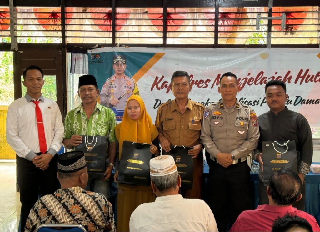 Kapolres Tapsel Jelajah Huta, Ciptakan Kedamaian Demokrasi Jelang Pilkada di Paluta