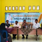 Kasiwas Polres Tapsel, AKP Ismaya, didampingi Kanit I Sat Intelkam, Iptu Titus Dwioko, saat beri arahan ke masyarakat dalam gerakan Jelajah Huta