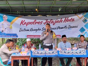Kapolres Tapsel Jelajah Huta, Kasat Lantas Imbau Masyarakat Gunakan Akses Jalan Lain Selain Batu Jomba