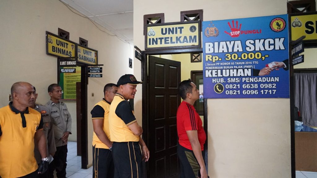 Kunjungan ke Polsek Batunadua, AKBP Wira: Perbaiki Ruangan yang Rusak