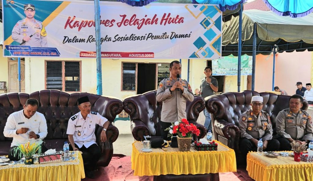Kapolres Tapsel Turun Langsung saat Jelajah Huta di Paluta, Tekankan Pencegahan Narkoba dan Judi