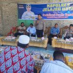 Kasat Tahti Polres Tapsel, Iptu Asjul Pane, menyampaikan arahannya ke masyarakat di sela gerakan Kapolres Jelajah Huta