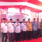 Suasana saat pengundian dan penetapan nomor urut Paslon Pilbup di Pilkada Paluta yang dihadiri Kabag SDM, Kompol Sumanto Naibaho