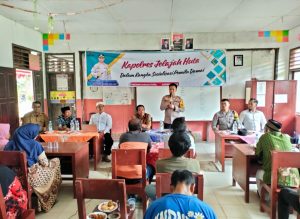Kapolres Tapsel Jelajah Huta, Kompol Rapi: Momen Pilkada, Pilih Pemimpin dengan Hati Nurani