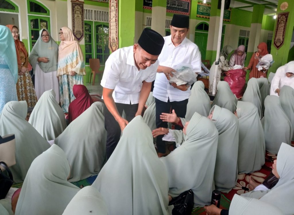 Sosialisasi Program, Hapendi-Gempar Mulai Terjun “Gemparkan” Ratusan Ibu-ibu Majelis Taklim di Sidimpuan
