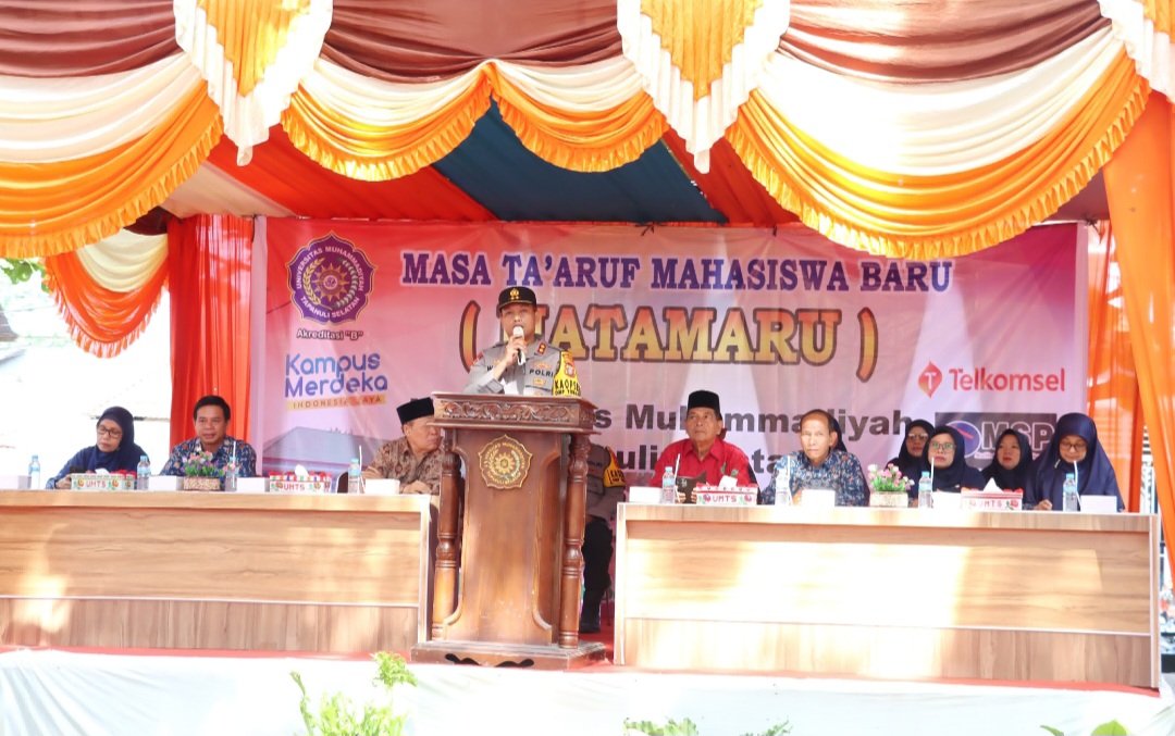 Kapolres Padangsidimpuan, AKBP Dr Wira Prayatna, saat memberikan sambutannya pada acara Matamaru UMTS