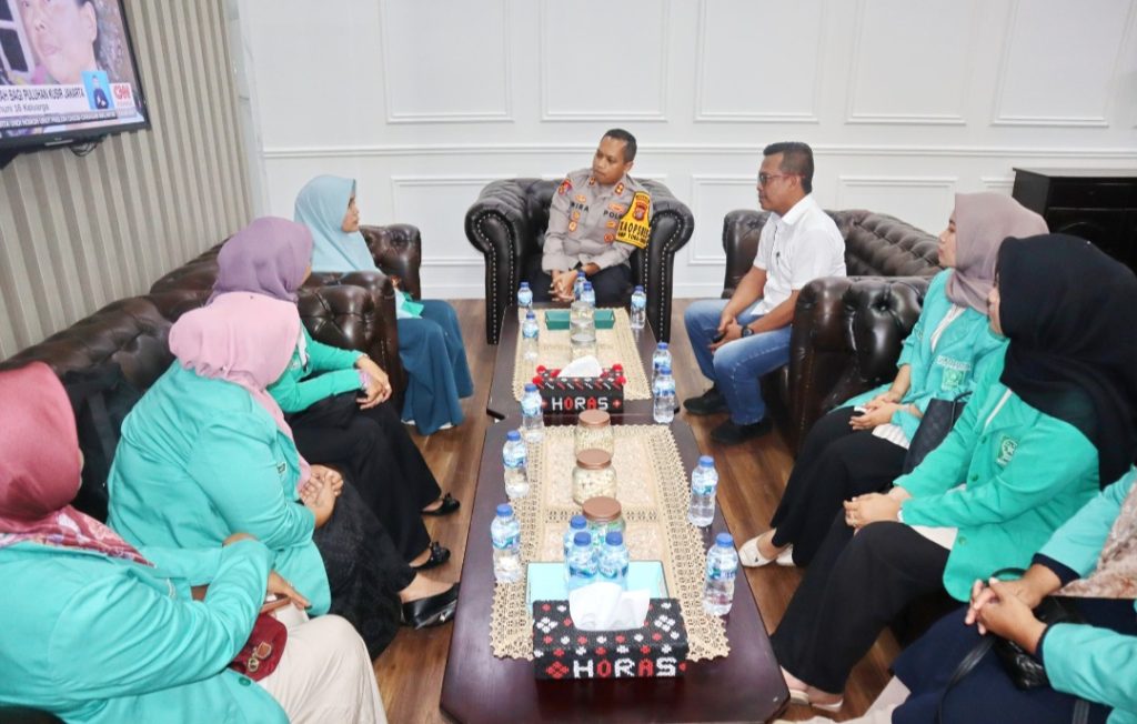 Terima Audiensi Fatayat NU, Kapolres Padangsidimpuan: Sejukkan Suasana Pilkada Lewat Syi’ar Agama