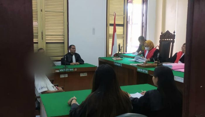 Dituntut Jaksa 5 Tahun, Mantan Kades Batang Bahal Minta Diberi Hukuman Ringan