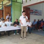 Calon Bupati dan Wakil Bupati Tapsel (No.1), Gus Irawan Pasaribu bersama Jafar Syahbuddin Ritonga (BAGUSI) memberi paparan seusai pengukuhan Tim Pemenangan BAGUSI Kecamatan Angkola Sangkunur
