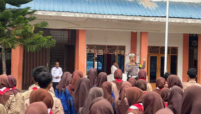 Ops Zebra Toba 2024, Polres Tapsel Sosialisasi Keselamatan Berlalulintas ke SMAN 1 Paluta