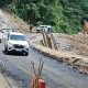 Beginilah kondisi Jalan Nasional Batu Jomba, yang sempat putus total, terlihat sudah bisa dilintasi kendaraan, usai di-BAGUSI lewat perjuangan calon Bupati Tapsel No.1, Gus Irawan Pasaribu, menyampaikan aspirasi masyarakat Tapsel atau bahkan Tabagsel terkait kerusakan akses penghubung antar Provinsi itu ke Pimpinan Komisi V DPR RI, Andi Iwan Aras