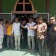 Calon Bupati Tapsel No.1, Gus Irawan Pasaribu, bersama Ketua DPC Partai Gerindra Tapsel, Abdul Basith Dalimunthe, anggota DPRD Tapsel Fraksi Gerindra, Irmansyah Siregar, dan rombongan lainnya usai mengucapkan belasungkawa atas meninggalnya istri tercinta dari sahabat mereka, Caribai Bulolo