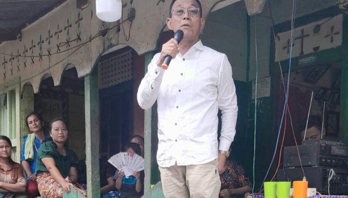 Sungai Tanpa Jembatan dan Jalan Tak Beraspal Dikeluhkan Warga Sangkunur ke Gus Irawan